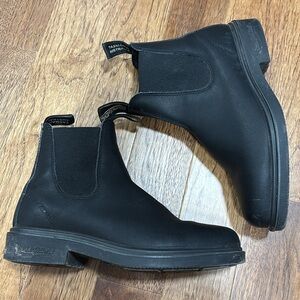 #510
WOMEN'S ORIGINALS
CHELSEA BOOTS - BLACK -LIKE NEW